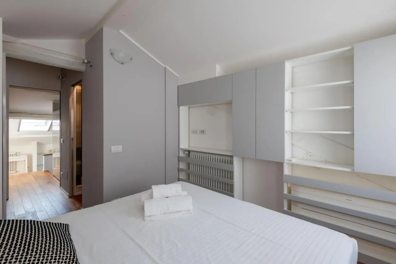 MIlano Apartments Voghera 0*,  Italia