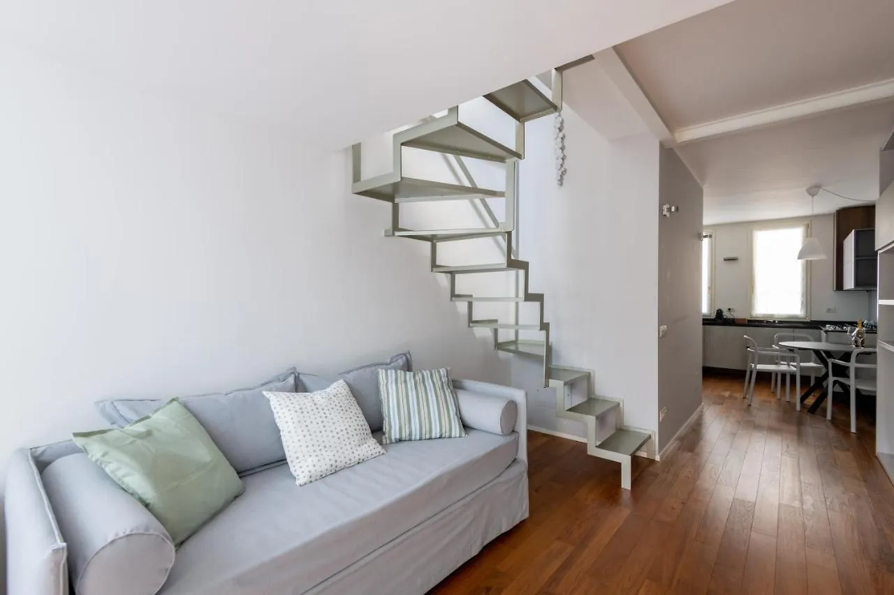 MIlano Apartments Voghera 0*,